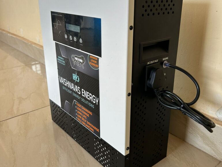 1kVA Inverter + Battery